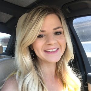 Meet your Posher, Mackenzie